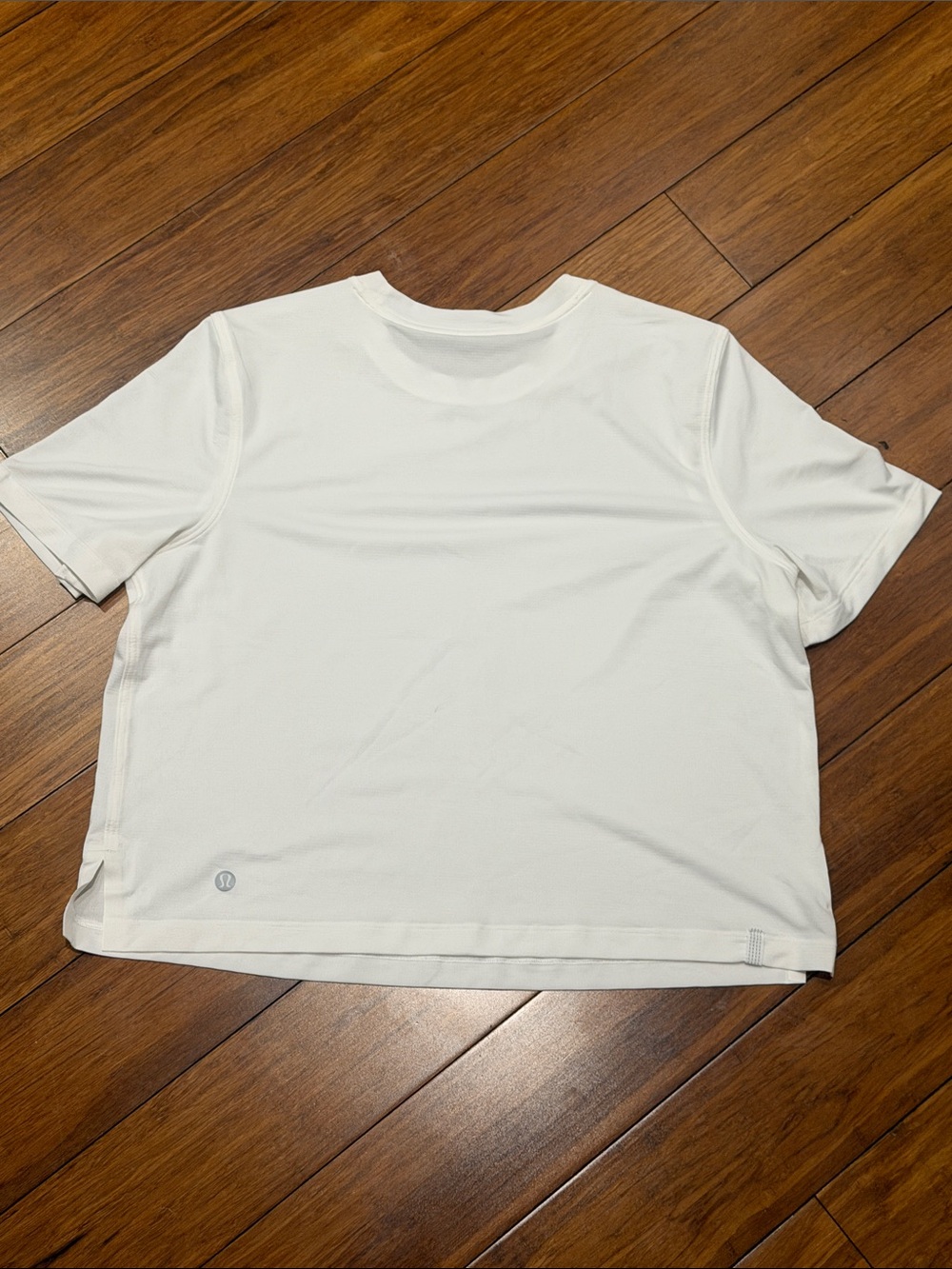 lululemon athletica quick dry White Crop Athletic Tee XS